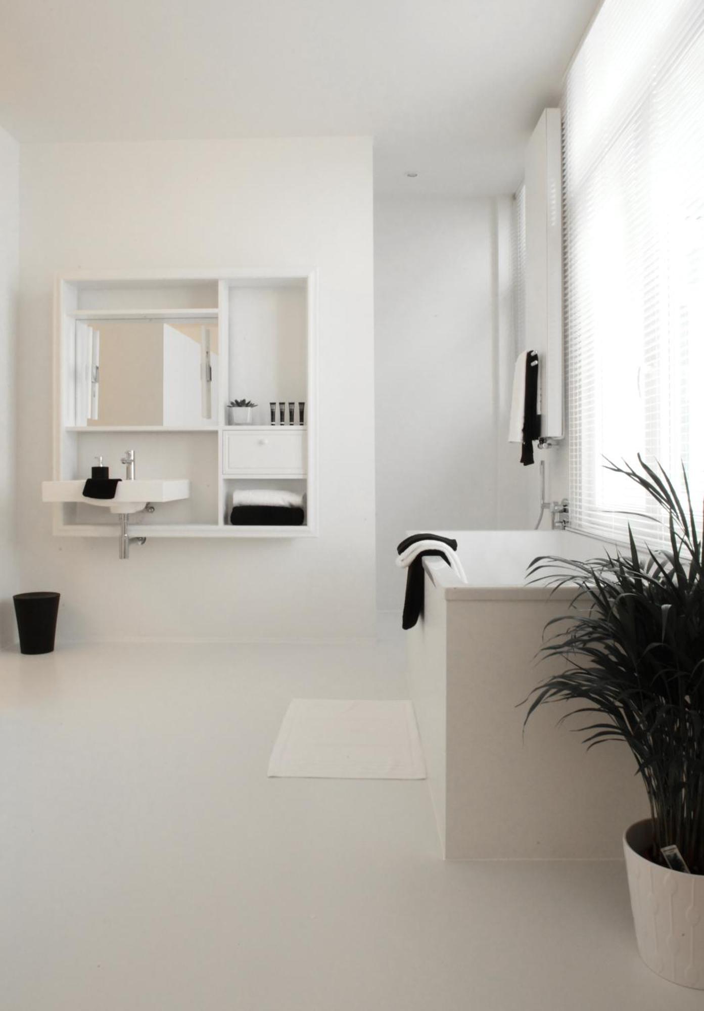 Maison Nationale City Flats & Suites Antwerpen Rum bild Bathroom
